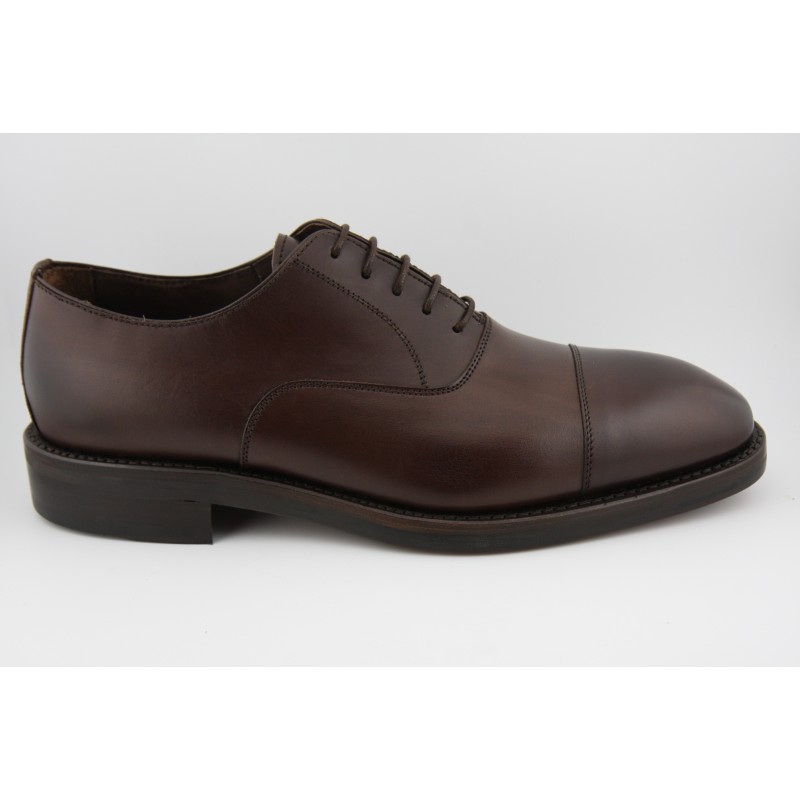 OXFORD PUNTERA RECTA BERWICK MODELO 5217PR H15 VEGANO MOKA PISO RUBBER