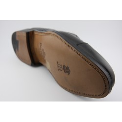 OXFORD PUNTERA RECTA BERWICK MODELO 5217PR H15 BOXCALF NEGRO PISO ROBLE
