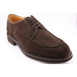 BLUCHER NORUEGO BERWICK MODELO 3682PR H184 SUPERBUCK 173 PISO VIBRAM BOTONES
