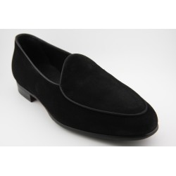 BELGIAN SHOES BORDON BERWICK MODELO 4950PR H240 REPELLO GUM OIL NEGRO PISO SPAY 229
