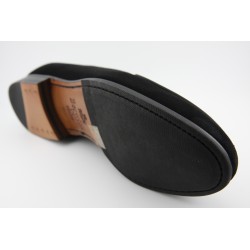 BELGIAN SHOES BORDON BERWICK MODELO 4950PR H240 REPELLO GUM OIL NEGRO PISO SPAY 229