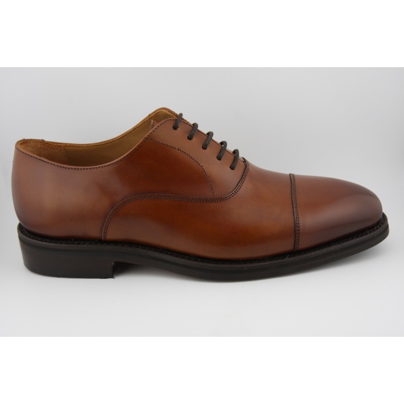 OXFORD PUNTERA RECTA BERWICK MODELO 3010PR H150 NOMERA CUERO PISO RUBBER