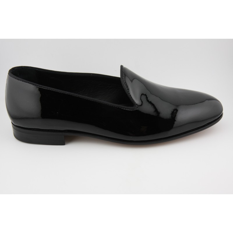 BELGIAN SHOES PALA LISA BERWICK MODELO 5203PR H240 CHAROL NEGRO PISO CUERO