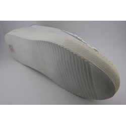 SNEAKER BLUCHER BERWICK MODELO D542PR H151D NAPA BLANCA PISO GOMA MARGOM KOBE BLANCO