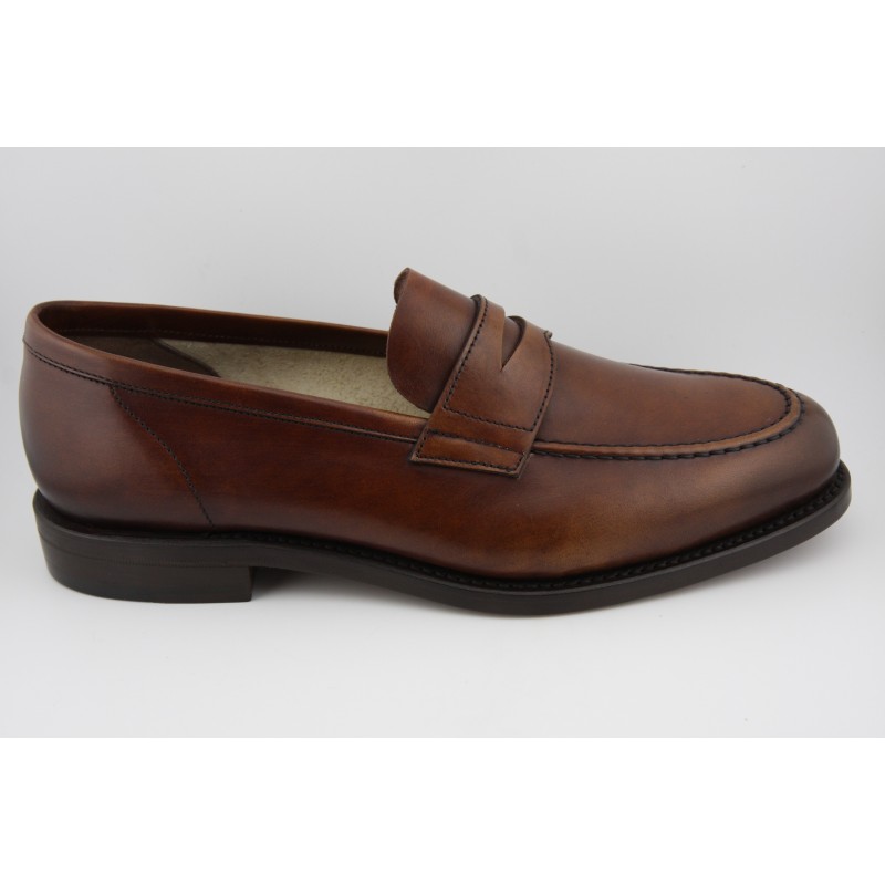 MOCASIN BORDON Y ANTIFAZ  BERWICK MODELO 5199PRF H08F CRUST MARRON MEDIO PISO SUELA FLEX