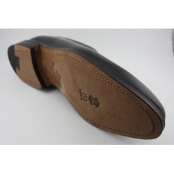 OXFORD ENTERIZO MARIA BERWICK MODELO 5216PRJR H15 BOXCALF NEGRO PISO ROBLE