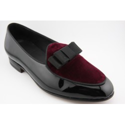 BELGIAN SHOES PAJARITA DOBLE BERWICK MODELO 5200PR H240 CHAROL NEGRO Y TERCIOPELO BURDEOS PISO SUELA
