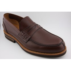 MOCASIN BORDON Y ANTIFAZ BERWICK MODELO 11020PR H768 CROSS TABACO SUELA EXTRA LIGHT BERWICK