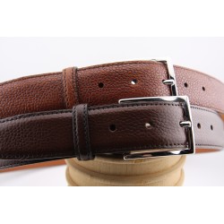 CINTURON VESTIR BERWICK MODELO 700535PR C39 COUNTRY CALF NIGER GRABADO HEBILLA NIQUEL