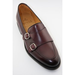 MOCASIN BORDON DOBLE HEBILLA BERWICK MODELO 5621PRF H08F NOMERA BURDEOS PISO SUELA FLEXIBLE