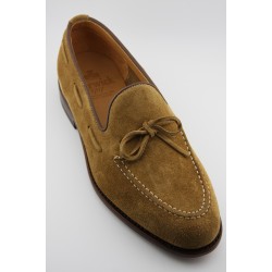 MOCASIN BORDON Y LAZO  BERWICK MODELO 5524PRF H8F KUDU REVERSE PEANUT PISO SUELA FLEXIBLE