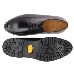 BLUCHER NORUEGO BERWICK MODELO 2369PR H128 BOXCALF NEGRO PISO VIBRAM MONTAÑA