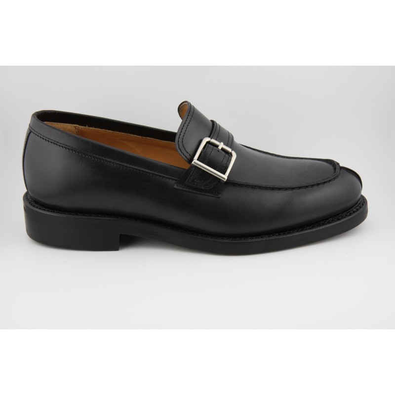 MOCASIN HEBILLA BERWICK MODELO 4549PR H184 BOXCALF NEGRO PISO RUBBER