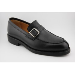 MOCASIN HEBILLA BERWICK MODELO 4549PR H184 BOXCALF NEGRO PISO RUBBER