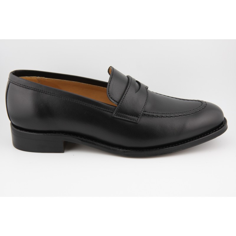 MOCASIN BORDON Y ANTIFAZ BERWICK MODELO 121PRF H0S-2 BOXCALF NEGRO PISO SUELA INYECTADA FLEXIBLE