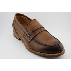MOCASIN BORDON Y ANTIFAZ BERWICK MODELO 175PRF H0S-15 CRUST MARRON MEDIO PISO SUELA INYECTADA FLEXIBLE