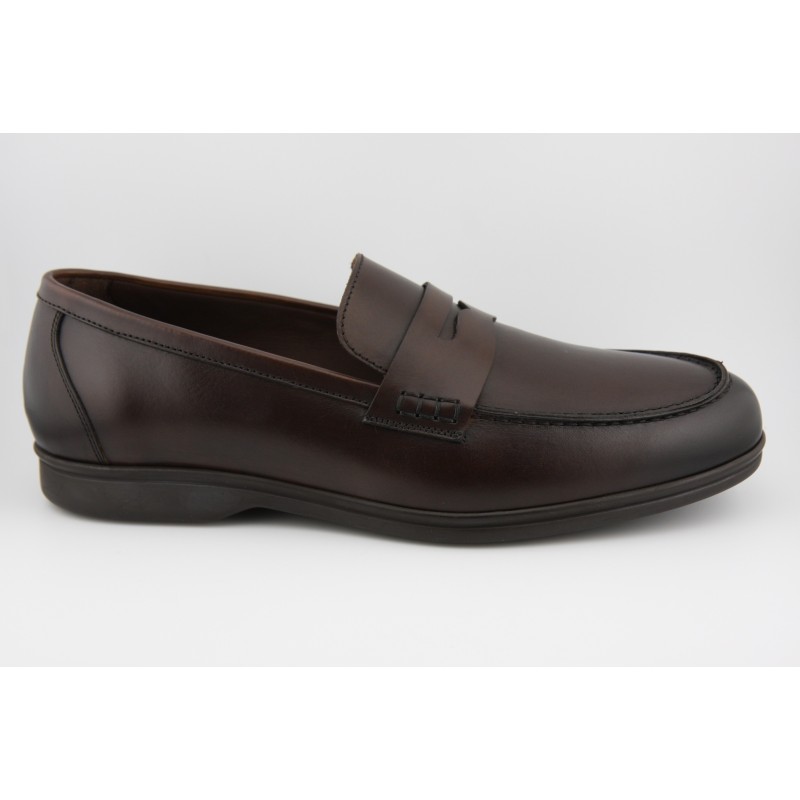 MOCASIN ANTIFAZ BERWICK MODELO 5372PRLP H282 NOMERA DARK BROWN PISO GOMA